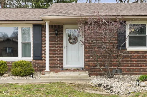 1448 N Lakeview DR, Frankfort, IN 46041