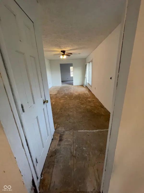 630 Trinton CIR, Bedford, IN 47421