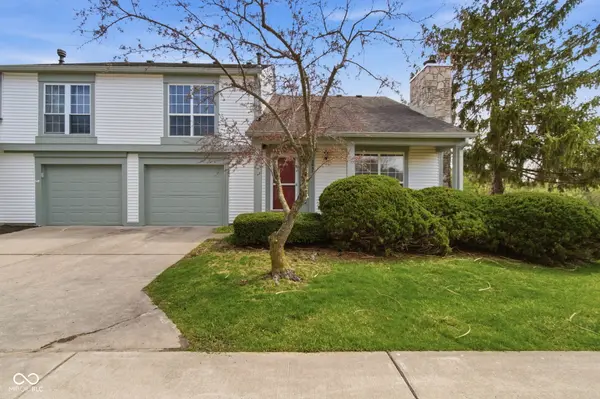 2627 Fox Valley PL, Indianapolis, IN 46268