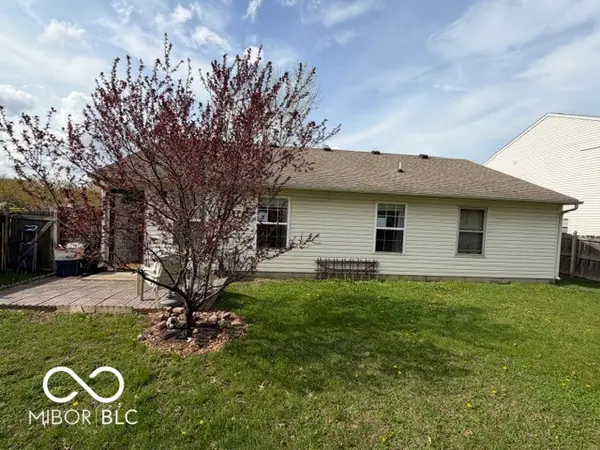6849 Wandering WAY, Indianapolis, IN 46241