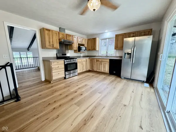 1510 W Shore LOOP, Martinsville, IN 46151