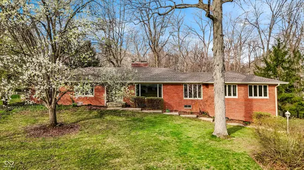 10712 Wildwood DR, Fishers, IN 46037