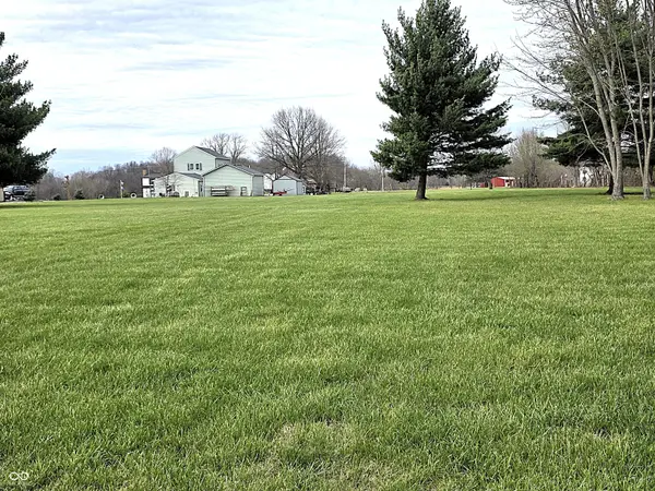 7158 New Harmony RD, Martinsville, IN 46151