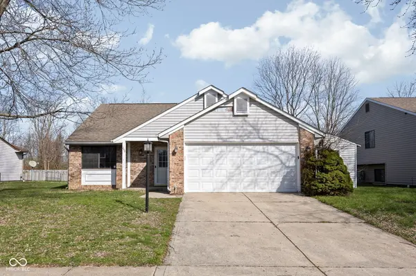 249 Meadow Glen DR, Avon, IN 46123