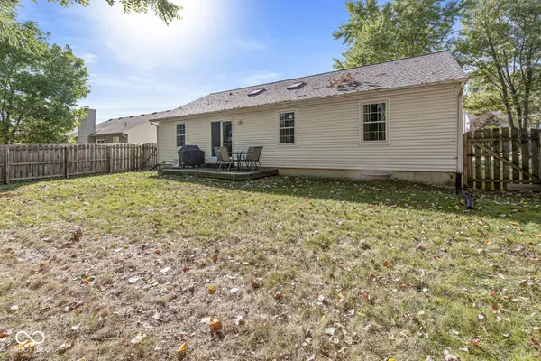 116 W Flat Rock DR, Westfield, IN 46074