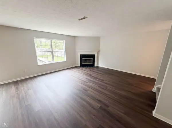 9022 Venona WAY, Indianapolis, IN 46234