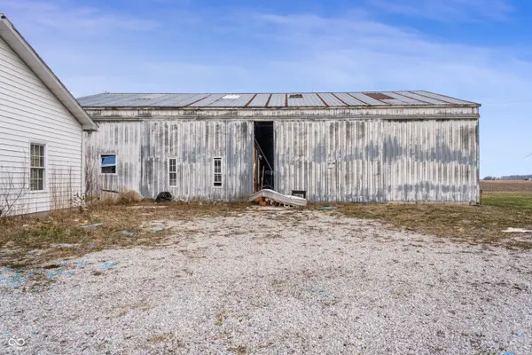 4682 E Division RD, Windfall, IN 46076