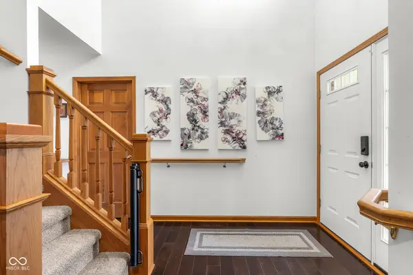 2093 Iroquois TRL, Columbus, IN 47203
