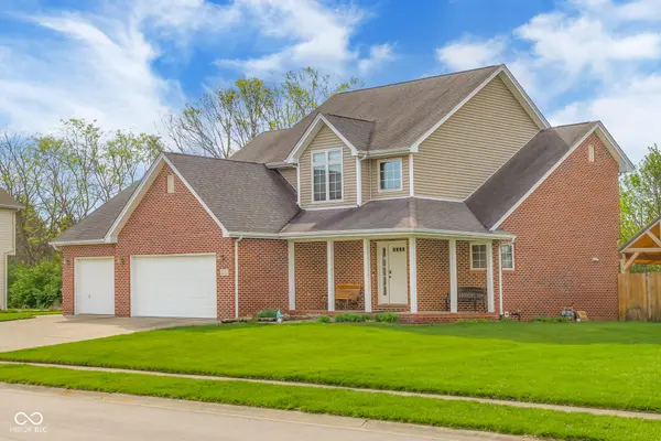 2093 Iroquois TRL, Columbus, IN 47203