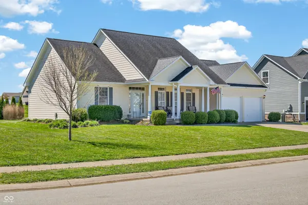 31 Downing DR, Trafalgar, IN 46181