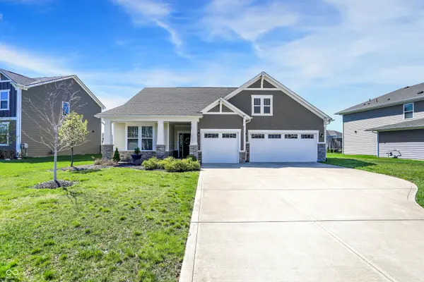 8239 Peggy CT,  Zionsville,  IN 46077