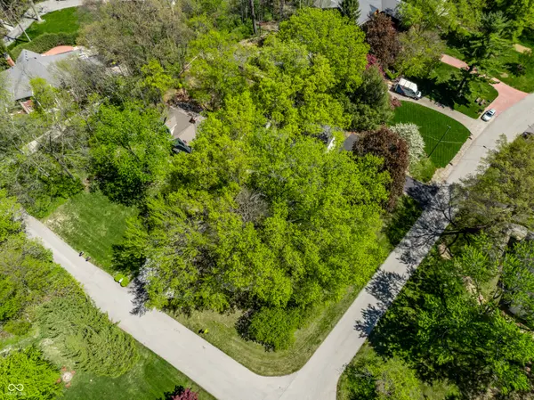 222 Pennridge DR, Indianapolis, IN 46240