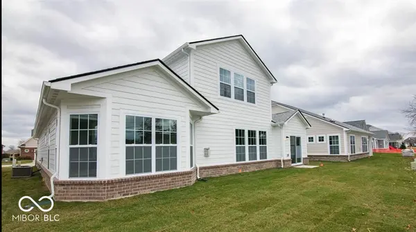 2248 Somerset DR, Franklin, IN 46131