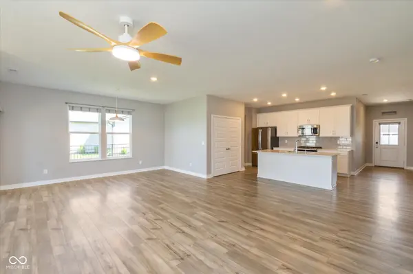 9708 Holborn AVE, Mccordsville, IN 46055