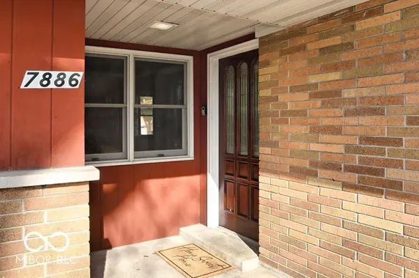7886 Delaware PL, Merrillville, IN 46410