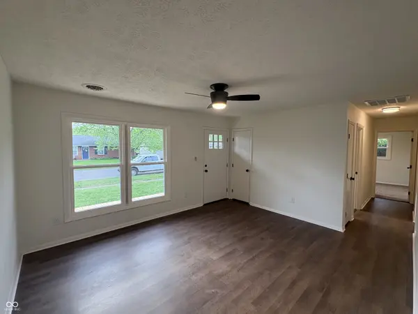 1732 Prairie DR, Columbus, IN 47203