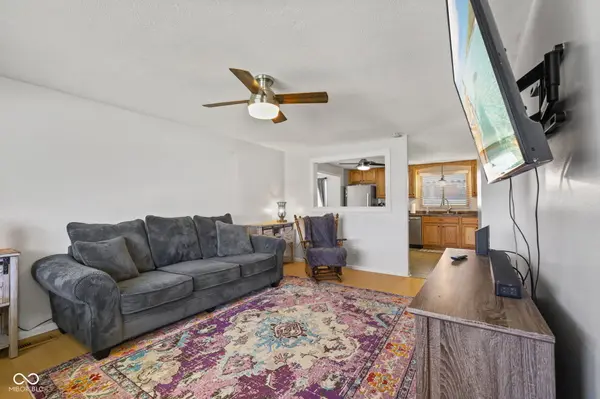 1051 Elm ST, Greenwood, IN 46142