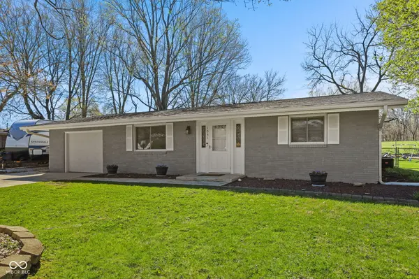 1051 Elm ST, Greenwood, IN 46142