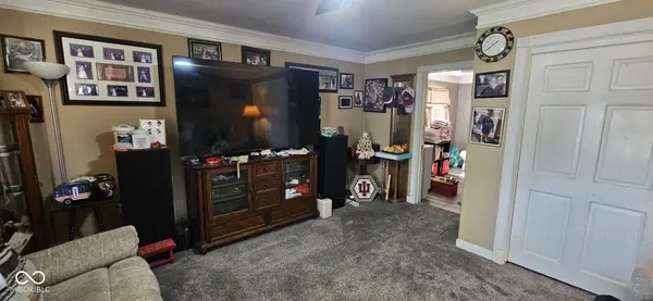 1029 N Benjamin ST, Rushville, IN 46173