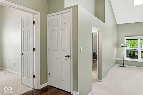 10758 Pimlico CIR, Carmel, IN 46280