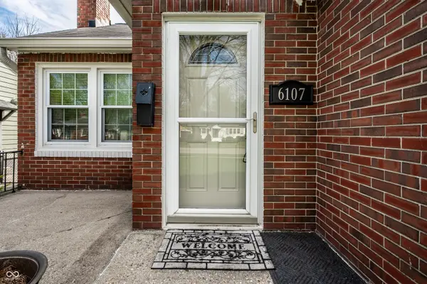 6107 Burlington AVE, Indianapolis, IN 46220