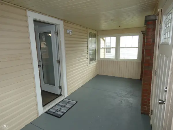 306 Bishop ST, Mooresville, IN 46158