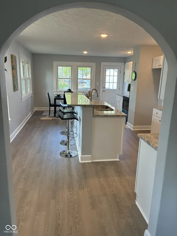 306 Bishop ST, Mooresville, IN 46158