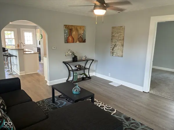 306 Bishop ST, Mooresville, IN 46158