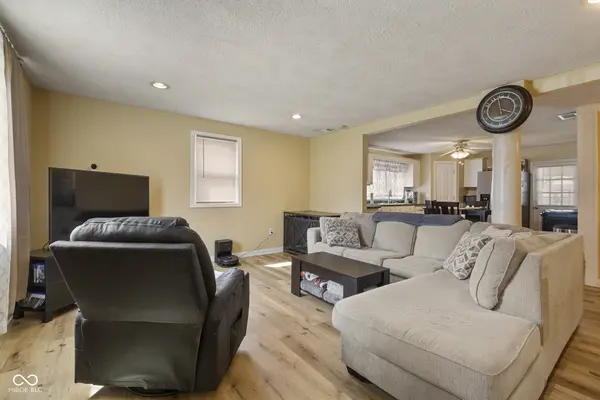 2408 Jollissaint AVE, New Albany, IN 47150