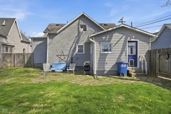 243 W Locust ST, Shelbyville, IN 46176