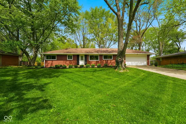 1014 Chevy Chase LN, Carmel, IN 46280