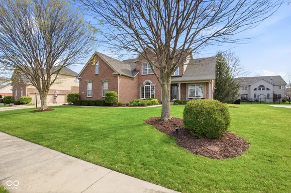 10514 Stonegate DR, Fishers, IN 46040