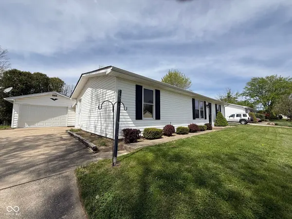 203 Pheasant Run DR, Batesville, IN 47006