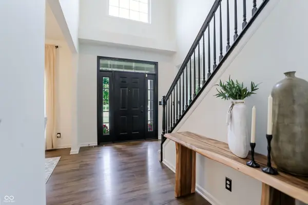 4229 Greenthread DR, Zionsville, IN 46077