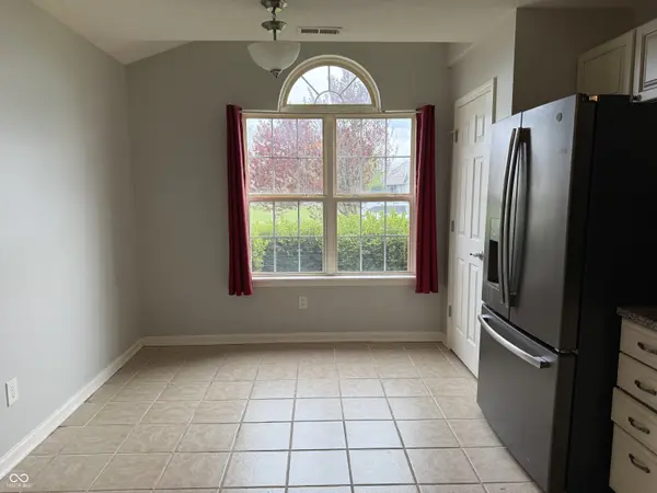 1232 Cypress DR, Greenfield, IN 46140