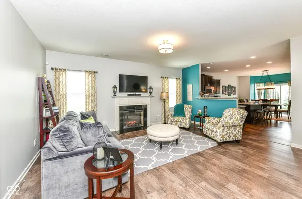 13987 Catalina DR, Fishers, IN 46038