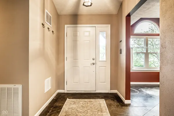 3239 Village Park North DR, Carmel, IN 46033
