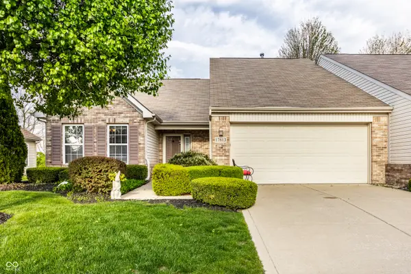 17813 Crown Pointe CT,  Noblesville,  IN 46062