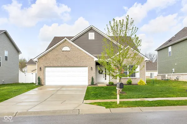 866 Declaration DR, Pittsboro, IN 46167