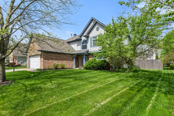 8380 Harrison Pkwy, Fishers, IN 46038