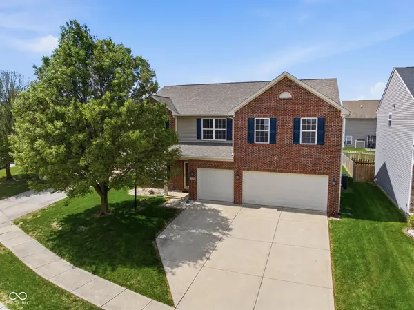 12446 Schoolhouse RD, Fishers, IN 46037