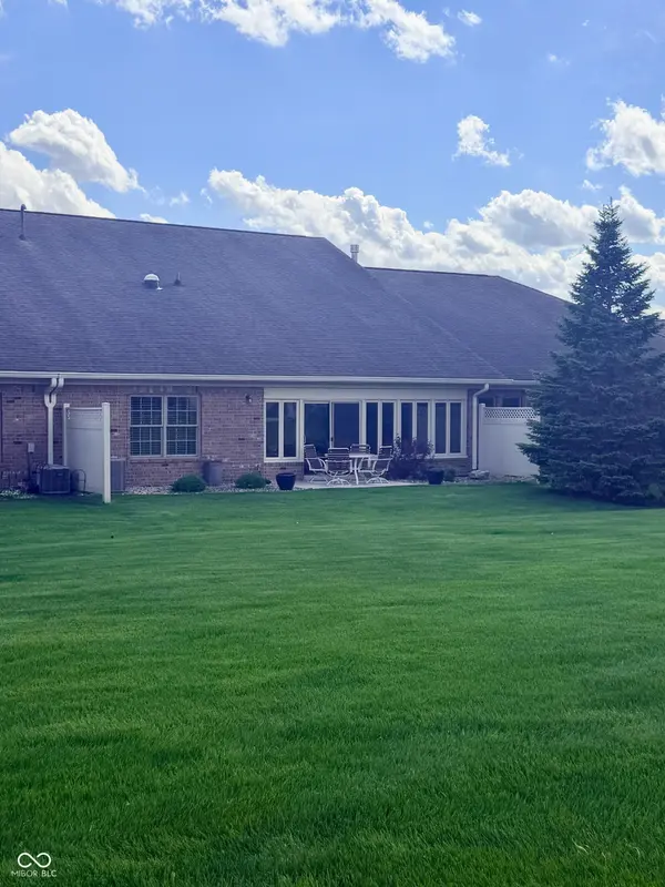 4998 Anna Maria DR, Columbus, IN 47203