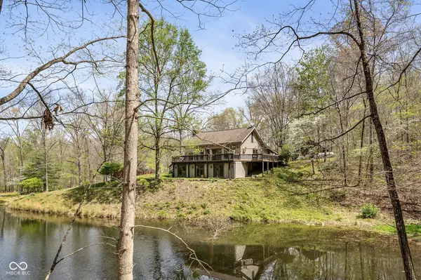 3081 Bear Wallow Hill RD, Nashville, IN 47448