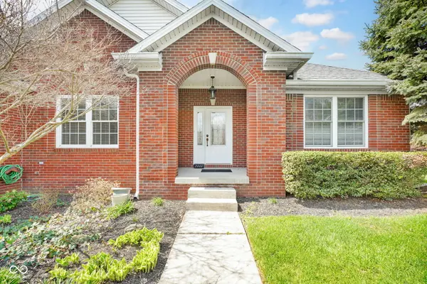 2445 Forest DR, Madison, IN 47250