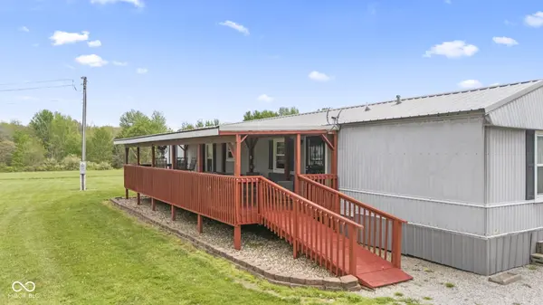 4999 W Lake RD W, Scottsburg, IN 47170