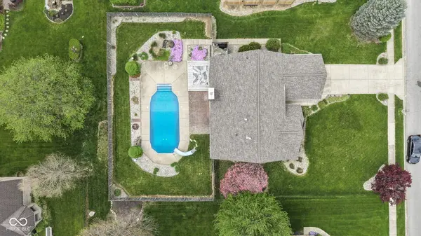 1275 Rosewood LN, Mooresville, IN 46158