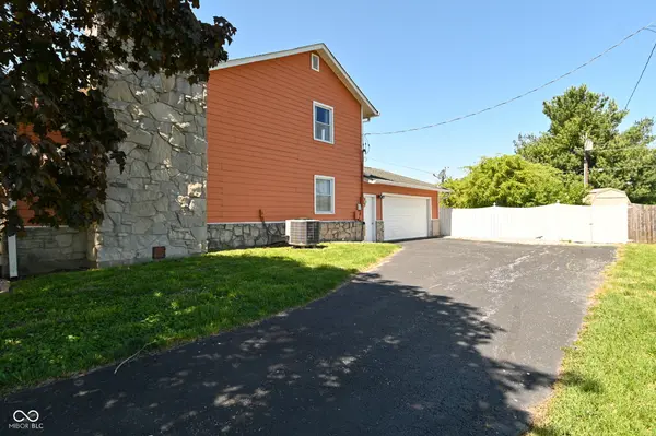 60 Circle DR, Monrovia, IN 46157