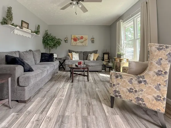 9832 5th ST, Taylorsville, IN 47280