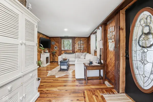6063 Little Flock RD, Spencer, IN 47460