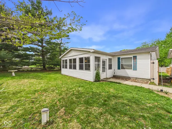 6313 N Lunar LN, Alexandria, IN 46001
